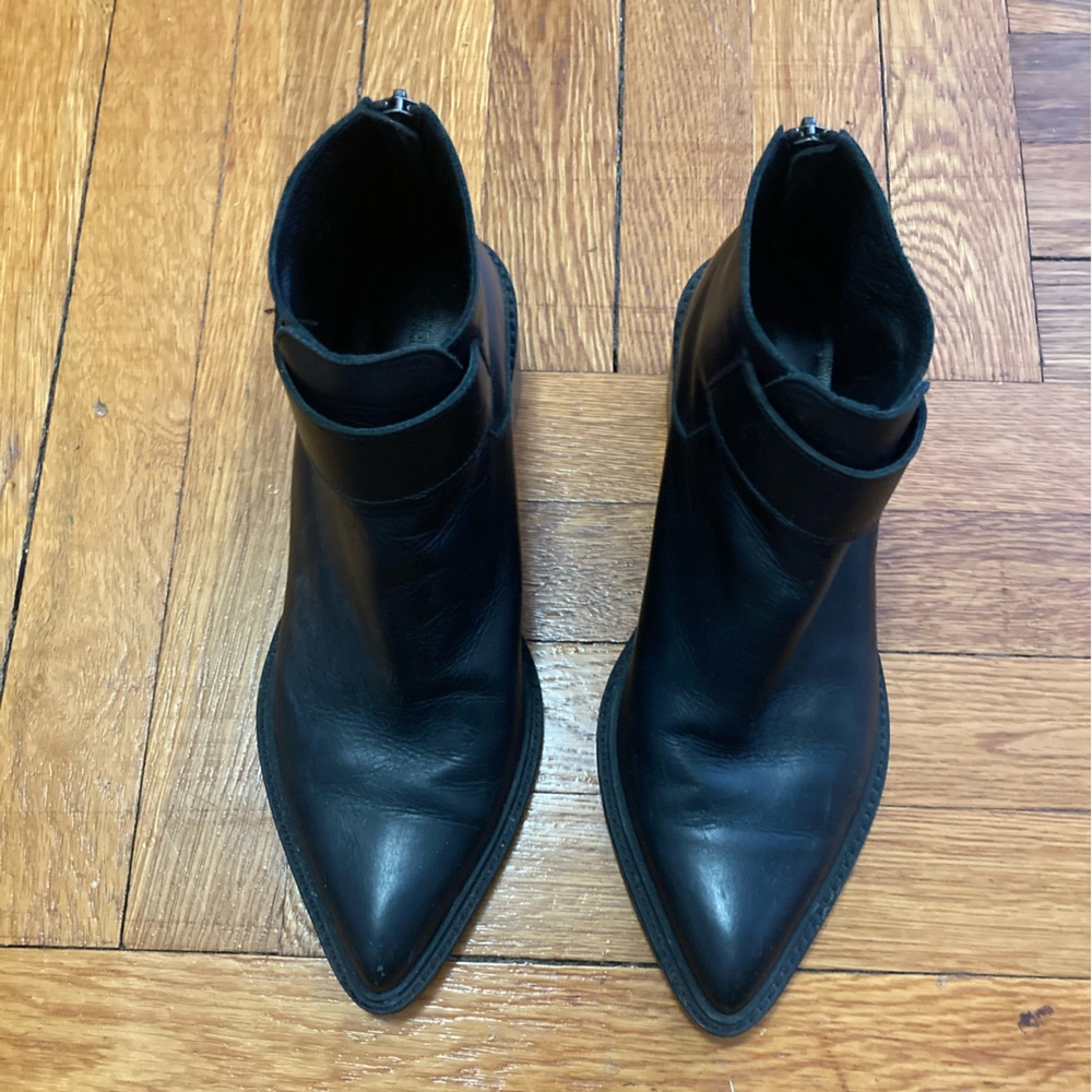 Helmut Lang Leather Ankle Boots